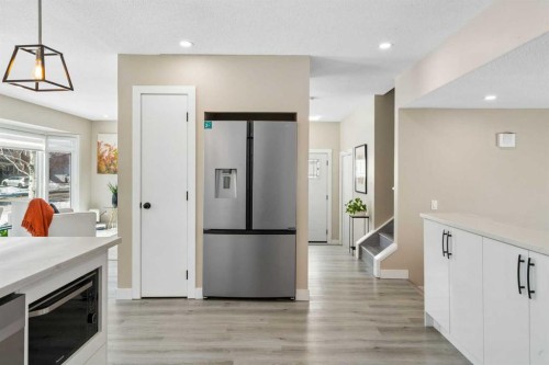 220 Macewan Glen Place Nw, Calgary, AB - Indoor