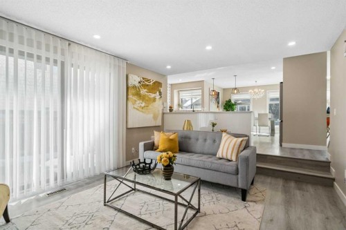 220 Macewan Glen Place Nw, Calgary, AB - Indoor Photo Showing Living Room