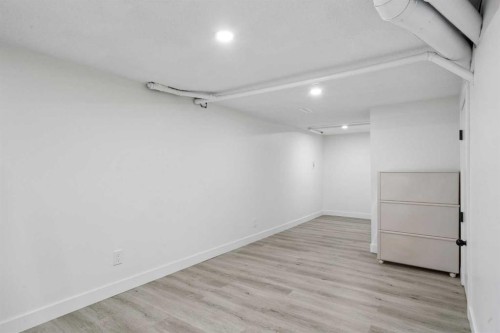 220 Macewan Glen Place Nw, Calgary, AB - Indoor