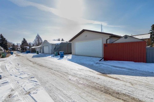 21 Mountain Circle Se, Airdrie, AB - Outdoor