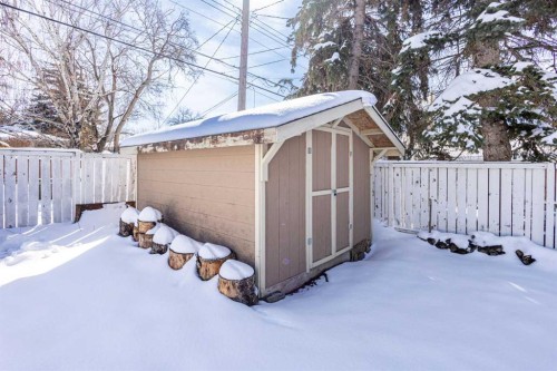 928 18A Street Ne, Calgary, AB - Outdoor