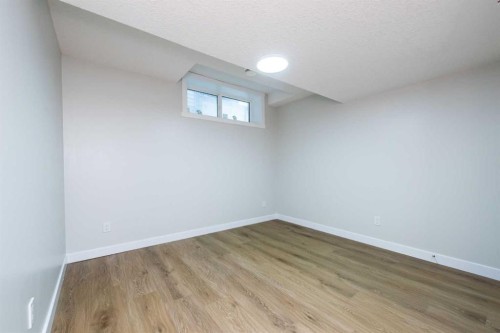568 Legacy Circle Se, Calgary, AB - Indoor Photo Showing Other Room