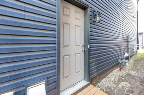 568 Legacy Circle Se, Calgary, AB - Outdoor