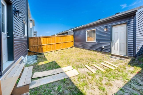 568 Legacy Circle Se, Calgary, AB - Outdoor With Exterior