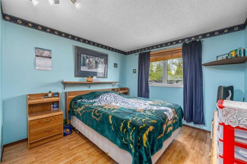 71 Sunmills Drive Se, Calgary, AB - Indoor Photo Showing Bedroom