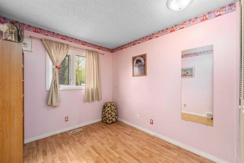 71 Sunmills Drive Se, Calgary, AB - Indoor Photo Showing Other Room