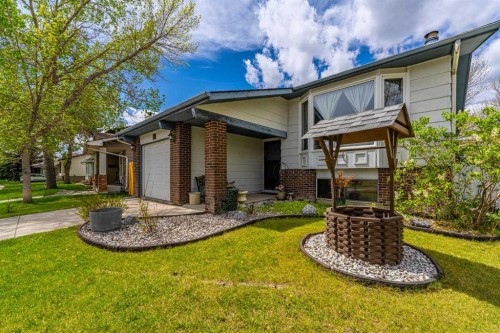71 Sunmills Drive Se, Calgary, AB - Outdoor