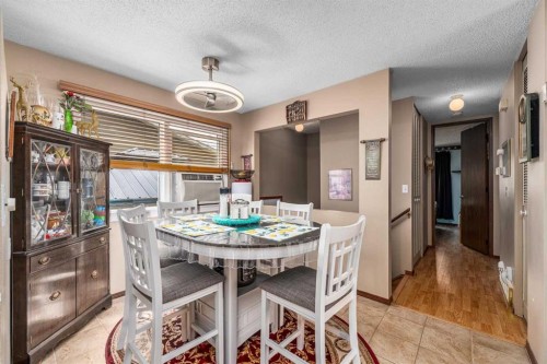 71 Sunmills Drive Se, Calgary, AB - Indoor Photo Showing Dining Room