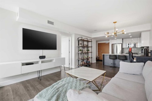 1606-519 Riverfront Avenue Se, Calgary, AB - Indoor Photo Showing Living Room