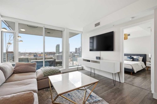 1606-519 Riverfront Avenue Se, Calgary, AB - Indoor Photo Showing Living Room