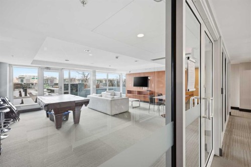 1606-519 Riverfront Avenue Se, Calgary, AB - Indoor Photo Showing Other Room