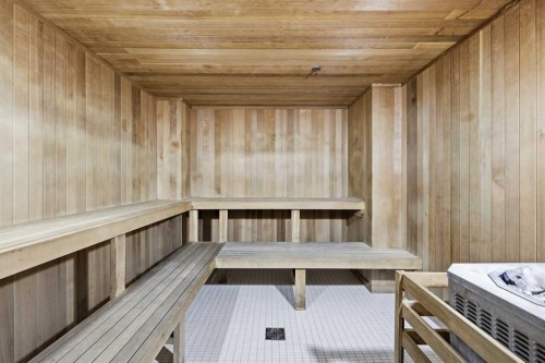 1606-519 Riverfront Avenue Se, Calgary, AB - Indoor Photo Showing Other Room