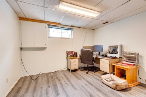 133 6 Avenue Se, Three Hills, AB - Indoor