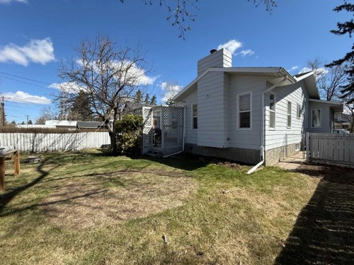 133 6 Avenue Se, Three Hills, AB - Outdoor