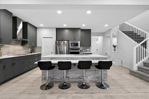 318 Walcrest Way Se, Calgary, AB - Indoor Photo Showing Kitchen With Upgraded Kitchen