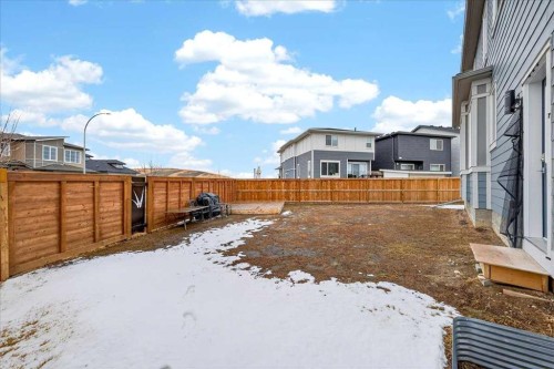 318 Walcrest Way Se, Calgary, AB - Outdoor