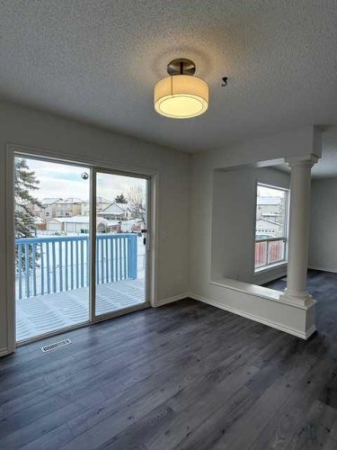 42 Somerside Place Sw, Calgary, AB - Indoor Photo Showing Other Room