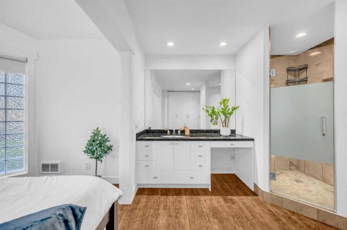 10012 Willowview Road Se, Calgary, AB - Indoor