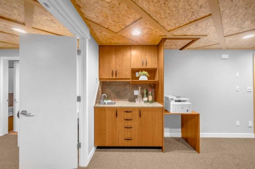 10012 Willowview Road Se, Calgary, AB - Indoor