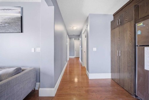 401-525 22 Avenue Sw, Calgary, AB - Indoor Photo Showing Other Room