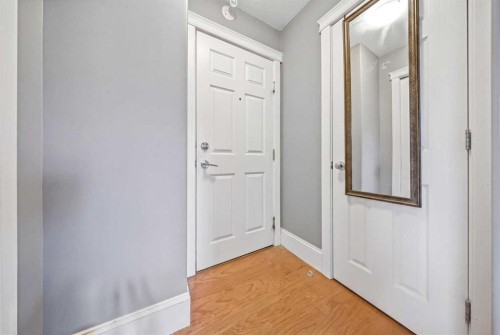 401-525 22 Avenue Sw, Calgary, AB - Indoor Photo Showing Other Room