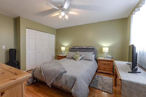 824 Whitemont Drive Ne, Calgary, AB - Indoor Photo Showing Bedroom
