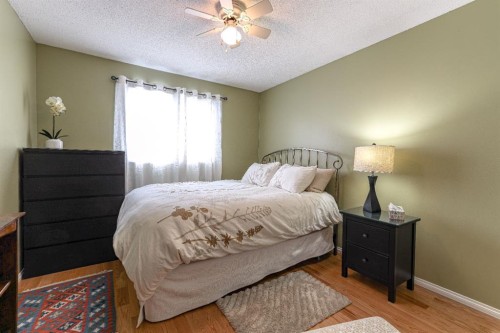 824 Whitemont Drive Ne, Calgary, AB - Indoor Photo Showing Bedroom
