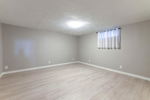 824 Whitemont Drive Ne, Calgary, AB - Indoor Photo Showing Other Room