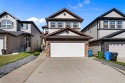 71 Kinlea Link NW Calgary, AB T3R 0C3