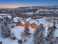 102 West Terrace Crescent Cochrane, AB T4C 1R9