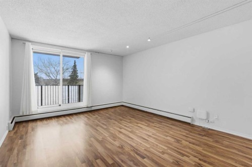 14D-80 Galbraith Drive Sw, Calgary, AB - Indoor Photo Showing Other Room