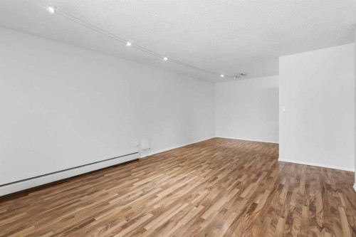 14D-80 Galbraith Drive Sw, Calgary, AB - Indoor Photo Showing Other Room