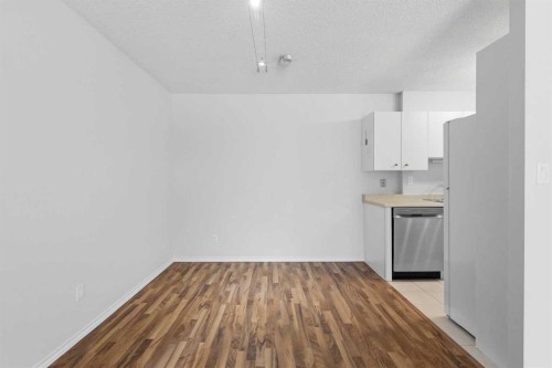 14D-80 Galbraith Drive Sw, Calgary, AB - Indoor