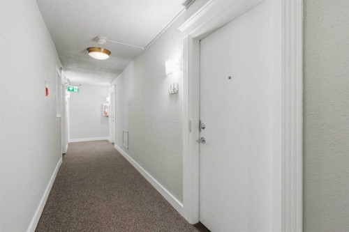 14D-80 Galbraith Drive Sw, Calgary, AB - Indoor Photo Showing Other Room