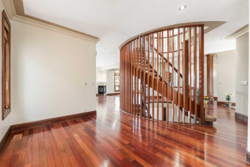 8 Coulee Park Sw, Calgary, AB - Indoor Photo Showing Other Room