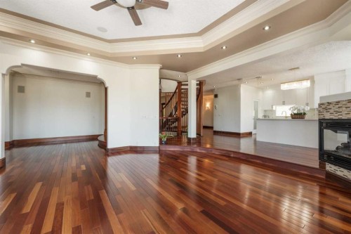 8 Coulee Park Sw, Calgary, AB - Indoor Photo Showing Other Room