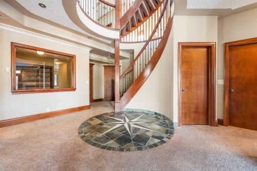 8 Coulee Park Sw, Calgary, AB - Indoor Photo Showing Other Room