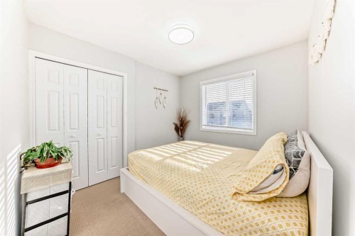 241 Los Alamos Place Ne, Calgary, AB - Indoor Photo Showing Bedroom