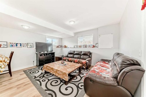 241 Los Alamos Place Ne, Calgary, AB - Indoor