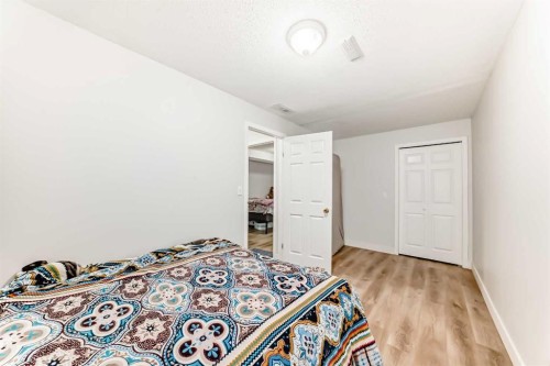 241 Los Alamos Place Ne, Calgary, AB - Indoor Photo Showing Other Room
