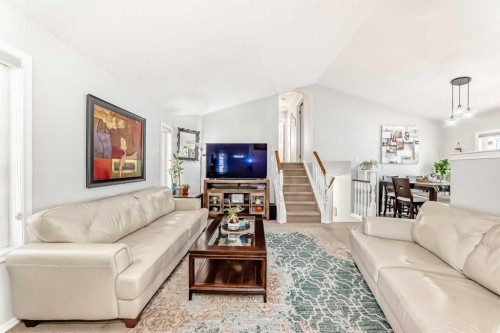 241 Los Alamos Place Ne, Calgary, AB - Indoor Photo Showing Living Room