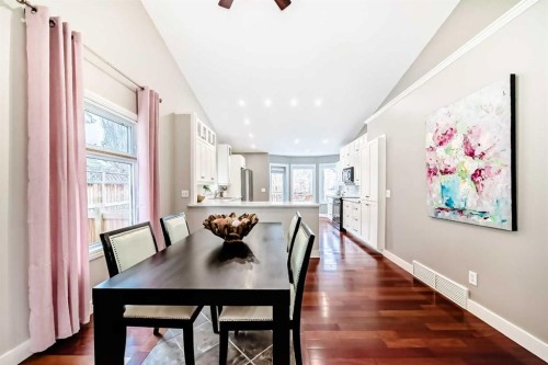 173 Shannon Hill Sw, Calgary, AB - Indoor Photo Showing Dining Room