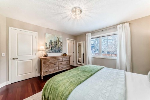 173 Shannon Hill Sw, Calgary, AB - Indoor Photo Showing Bedroom