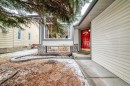 173 Shannon Hill Sw, Calgary, AB  - Outdoor 