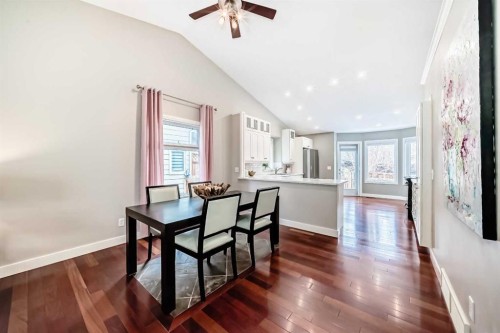 173 Shannon Hill Sw, Calgary, AB - Indoor Photo Showing Dining Room