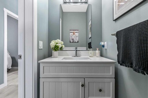 5 Birch Glen, Okotoks, AB - Indoor Photo Showing Bathroom