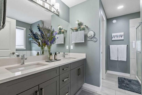 5 Birch Glen, Okotoks, AB - Indoor Photo Showing Bathroom