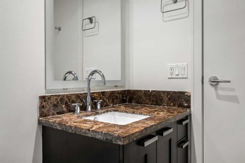 314-222 Riverfront Avenue Sw, Calgary, AB - Indoor Photo Showing Bathroom