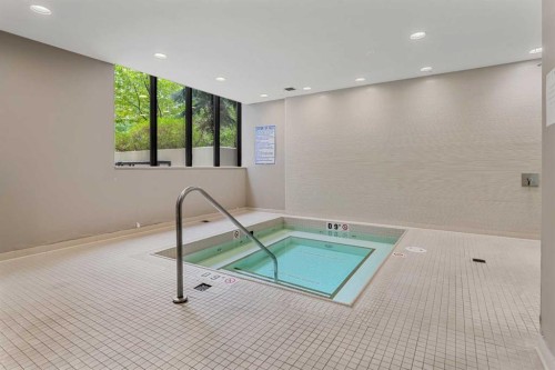 314-222 Riverfront Avenue Sw, Calgary, AB - Indoor Photo Showing Other Room With In Ground Pool