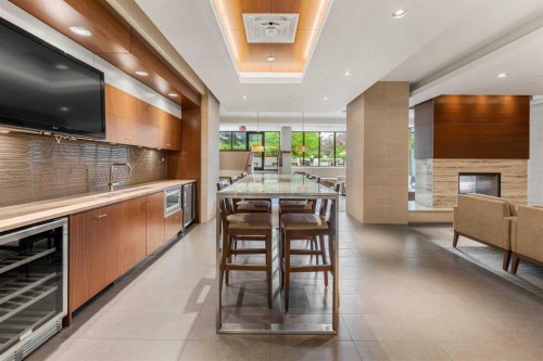 314-222 Riverfront Avenue Sw, Calgary, AB - Indoor Photo Showing Other Room